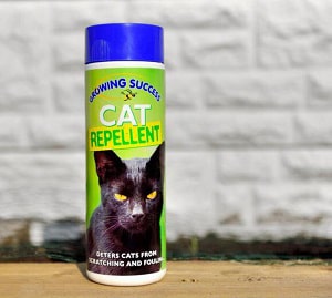 cat-repellent-for-gardens